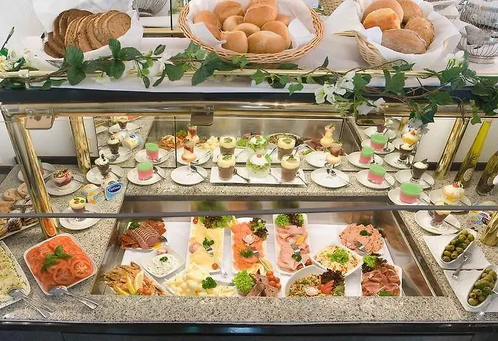 Smetana Отель Дрезден